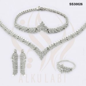 طقم مجوهرات فضة تركي مرصع بالكريستال طقم مجوهرات فضة تركي مرصع بالكريستال